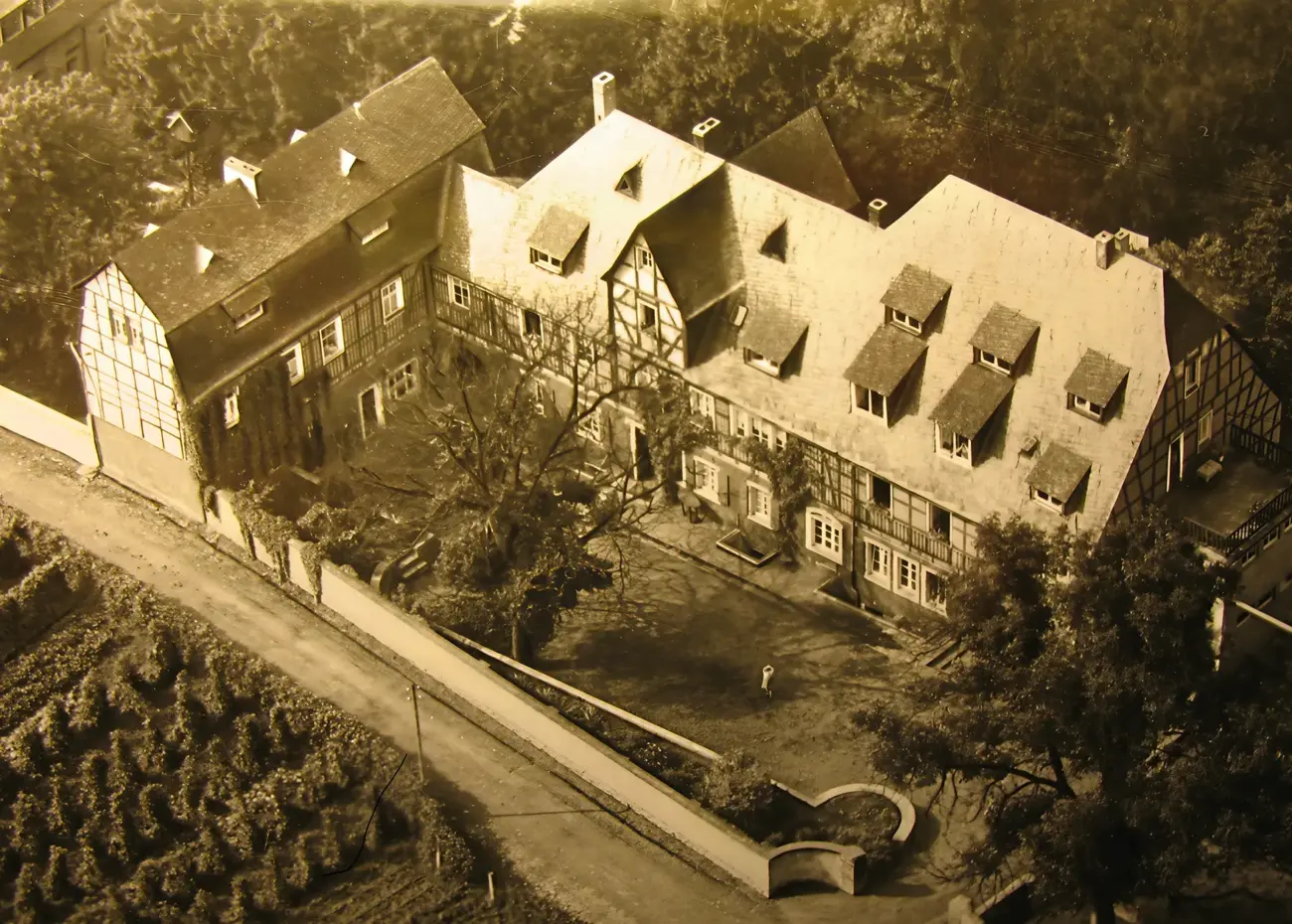 Stammhaus Heimgelände